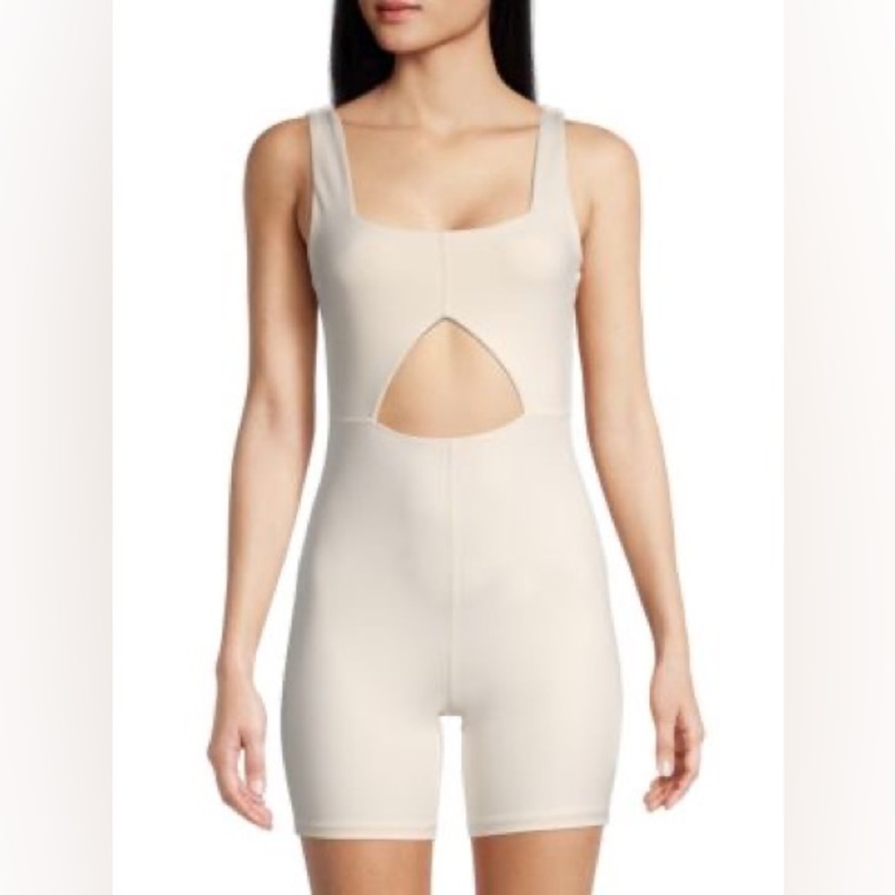 NWOT WHITE Weworewhat cutout bodysuit romper jumpsuit workout super flattering